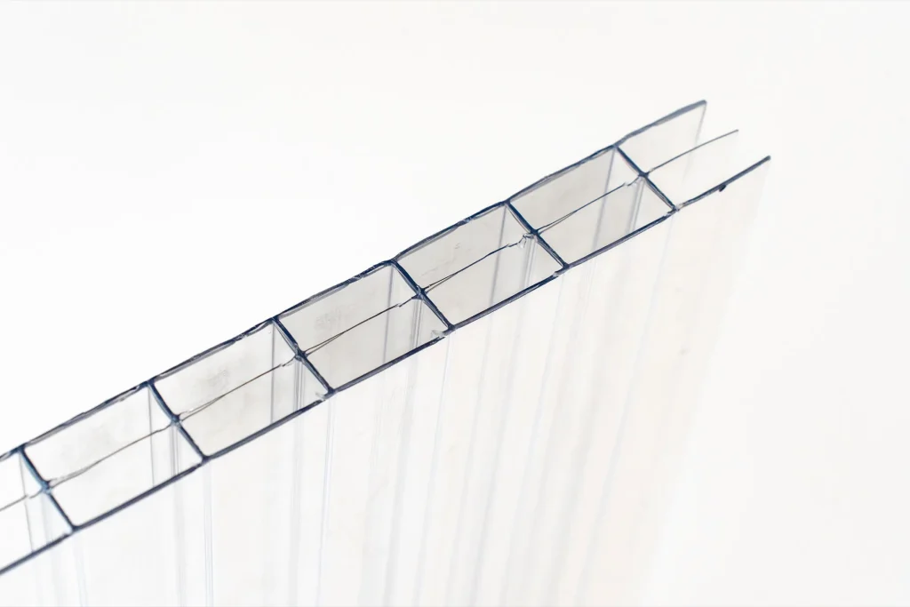 Triple-wall polycarbonate structure