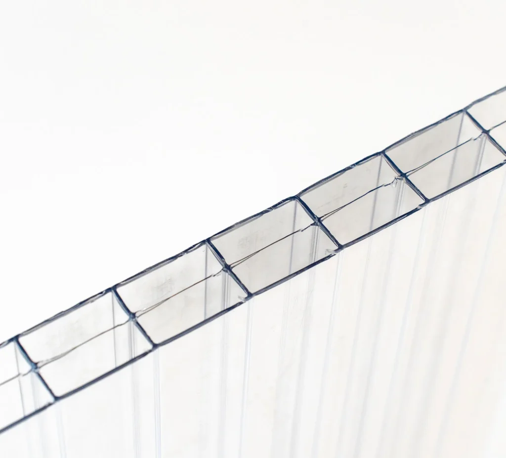 Triple-wall polycarbonate structure